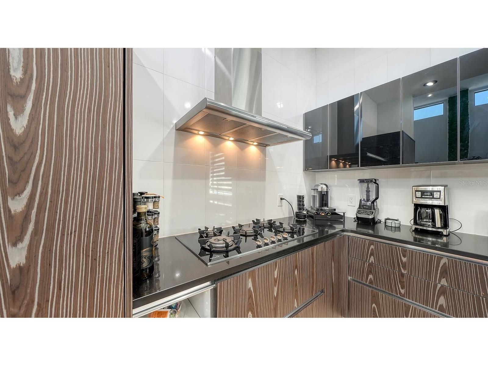 1899 Vamo Way Sarasota FL 34231 A4695686 image10