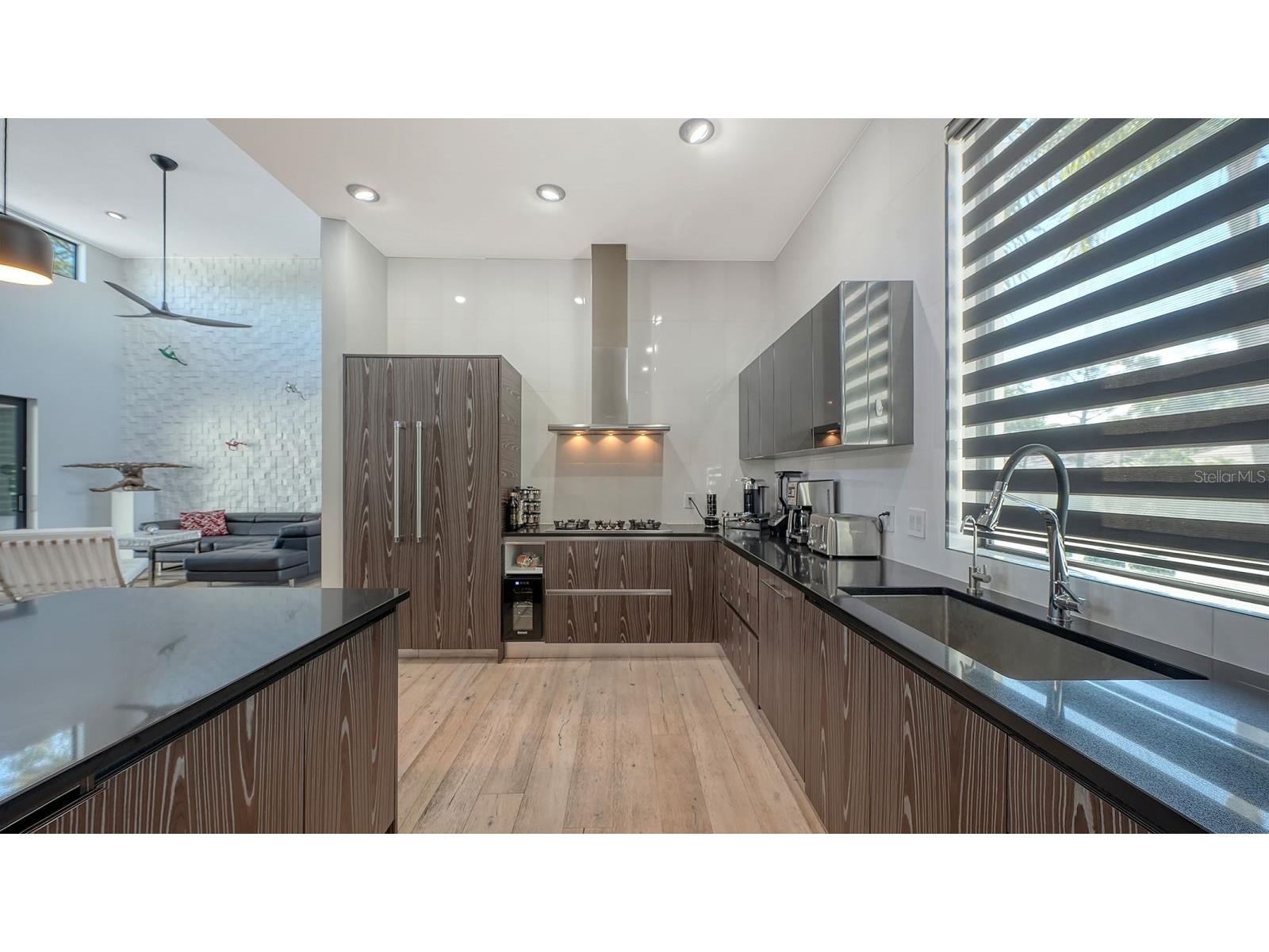 1899 Vamo Way Sarasota FL 34231 A4695686 image13