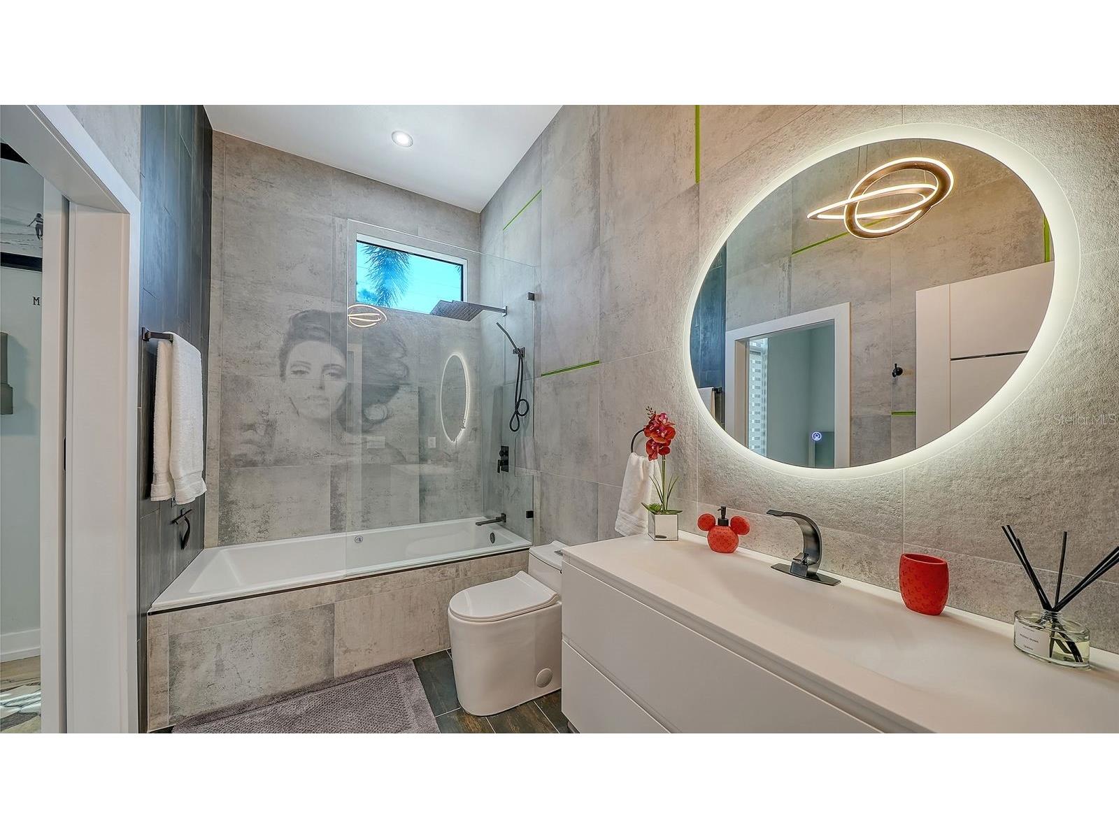 1899 Vamo Way Sarasota FL 34231 A4695686 image29
