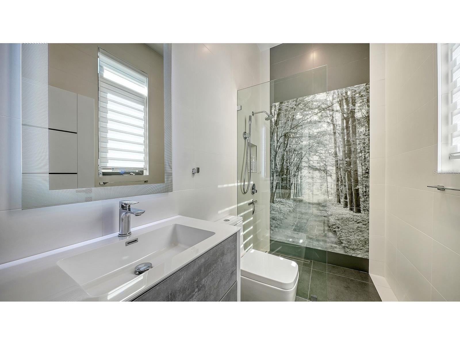 1899 Vamo Way Sarasota FL 34231 A4695686 image36