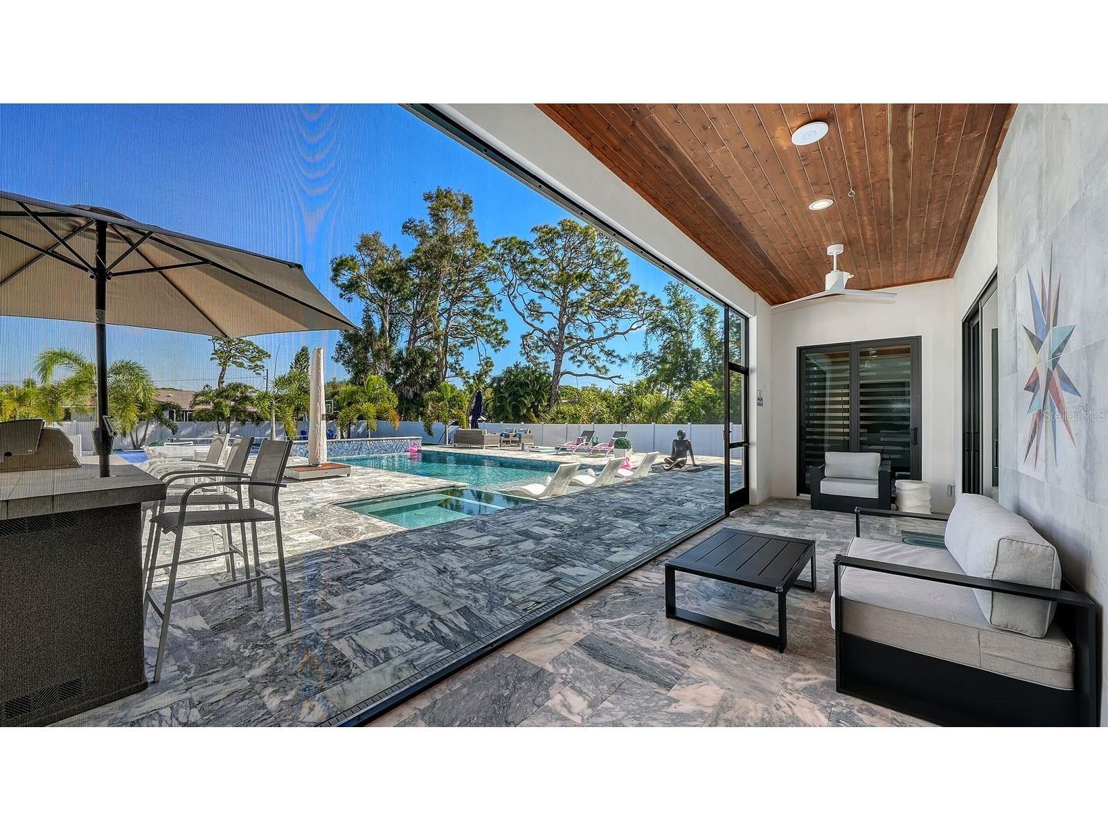 1899 Vamo Way Sarasota FL 34231 A4695686 image39