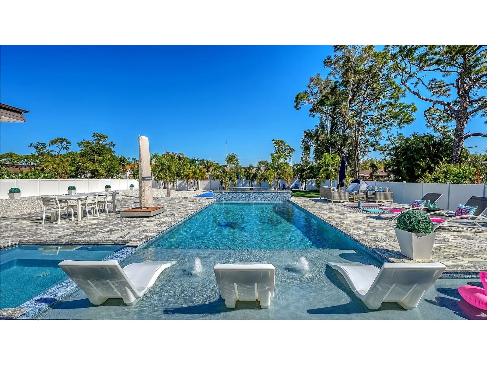 1899 Vamo Way Sarasota FL 34231 A4695686 image45