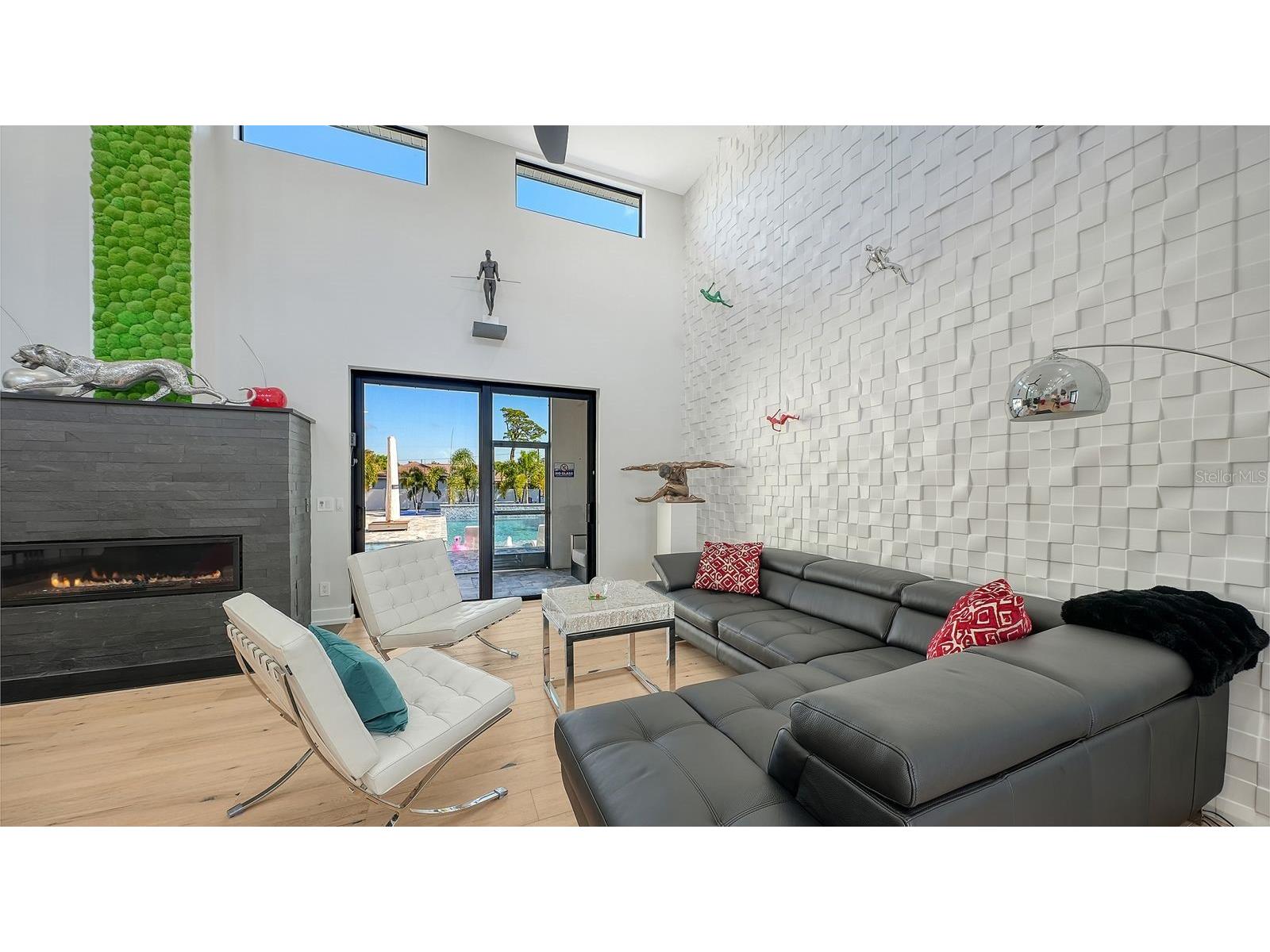 1899 Vamo Way Sarasota FL 34231 A4695686 image6