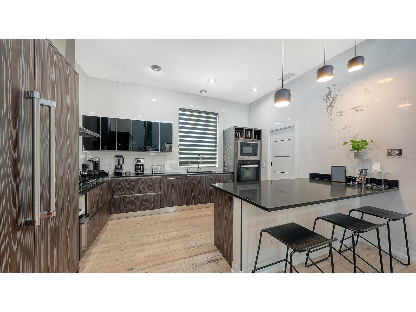 1899 Vamo Way Sarasota FL 34231 A4695686 image9