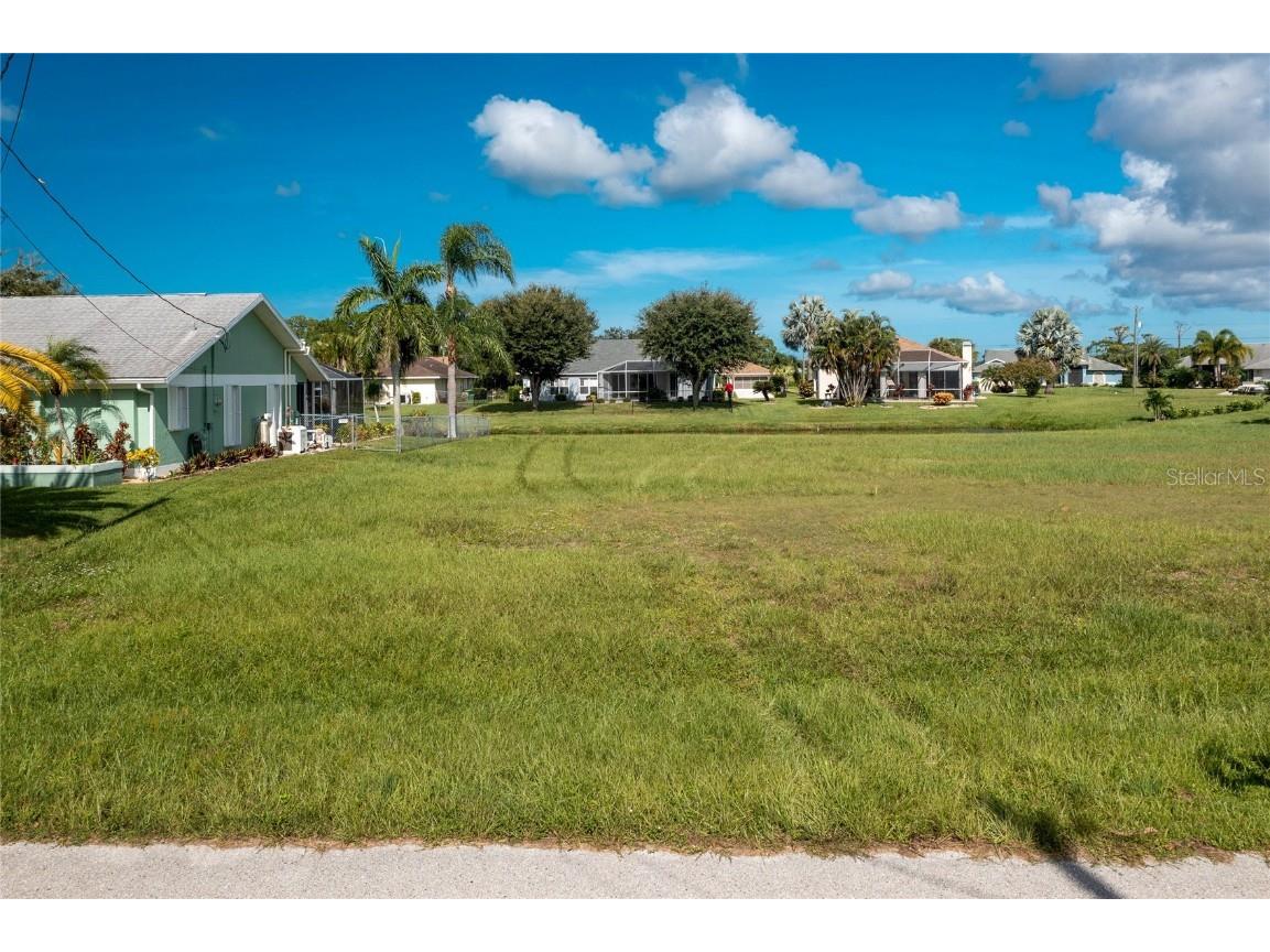 19 Bunker Terrace Rotonda West FL 33947 C7517659 image5