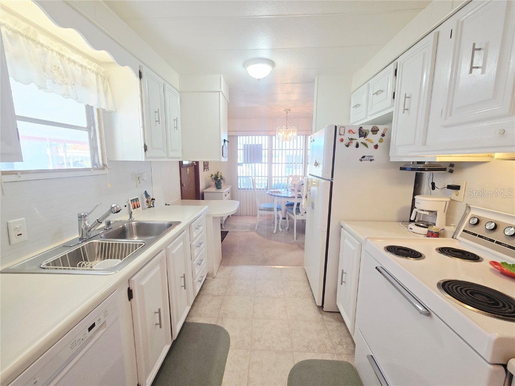 19 Drury Lane Tarpon Springs FL 34689 TB8355393 image20