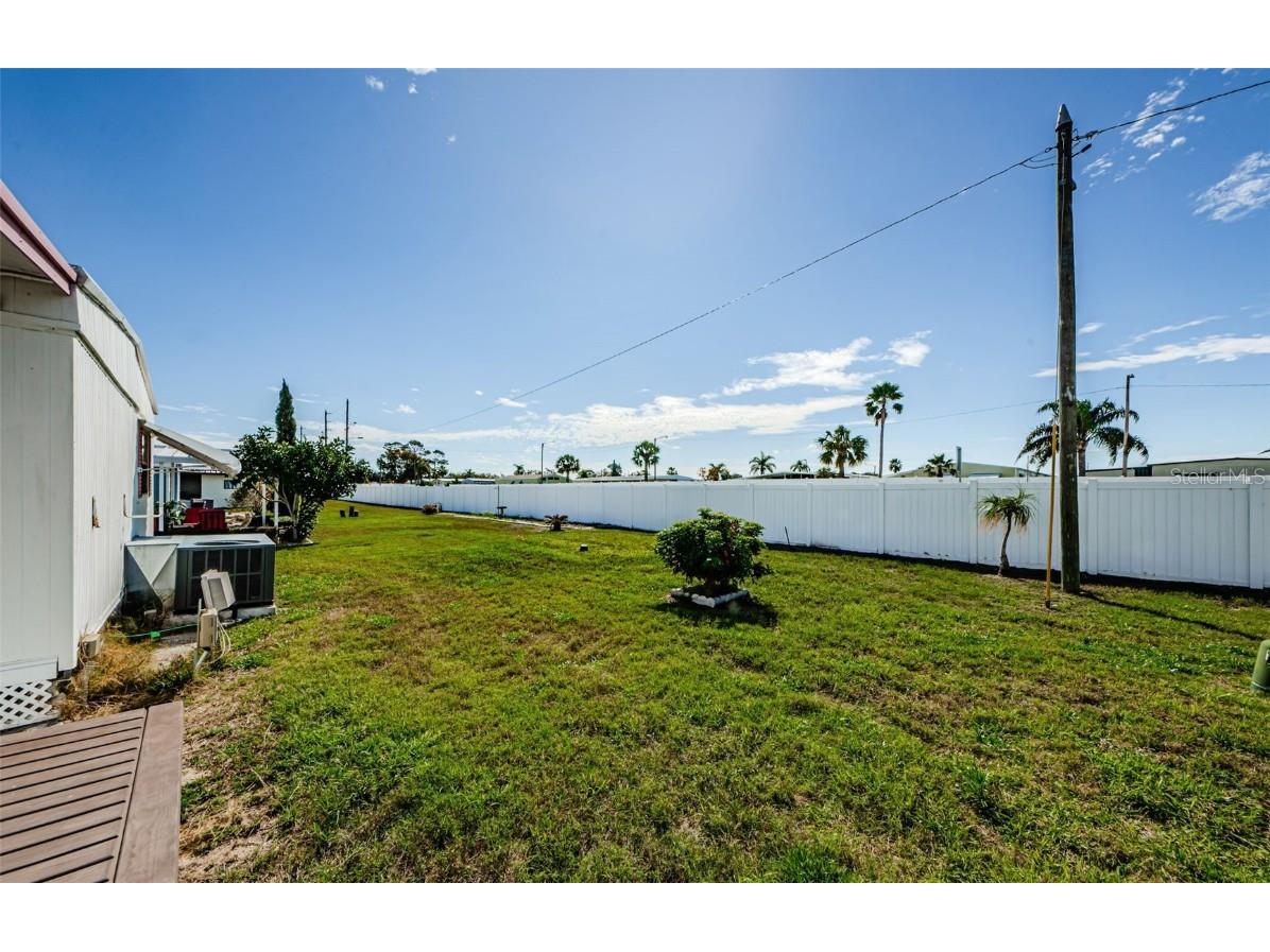 19 Drury Lane Tarpon Springs FL 34689 TB8355393 image5