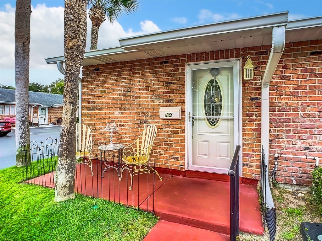 19 Fairway Court #19 Deland FL 32724 V4935089 image1