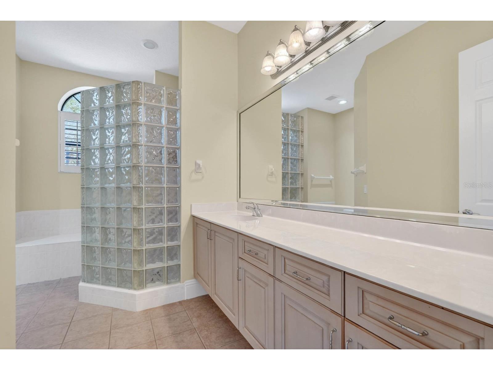 19 Front Street Palm Coast FL 32137 - INTRACOASTAL WATERWAY FC318342 image35