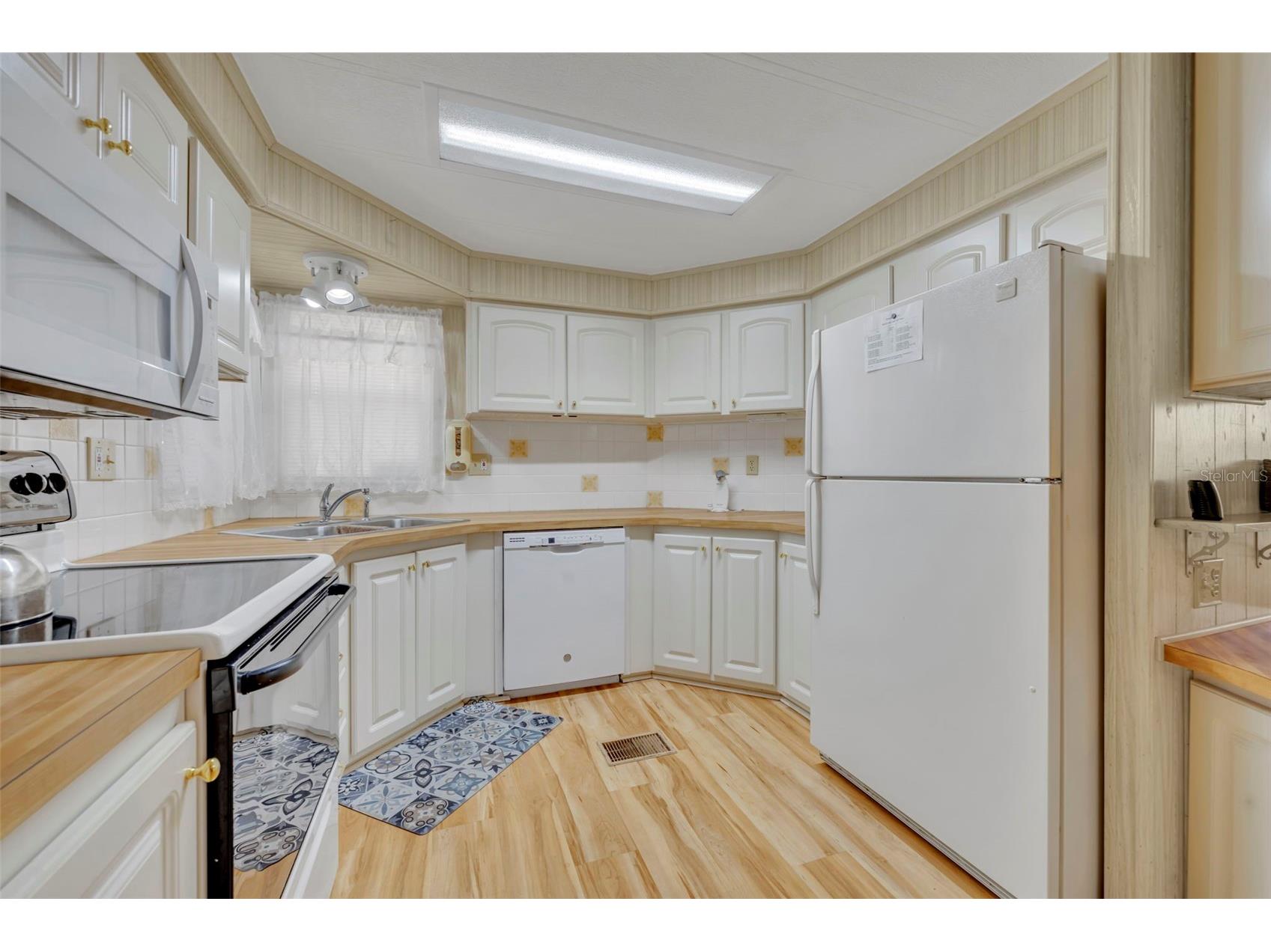 19 Hawaiian Way Leesburg FL 34788 G5108056 image16