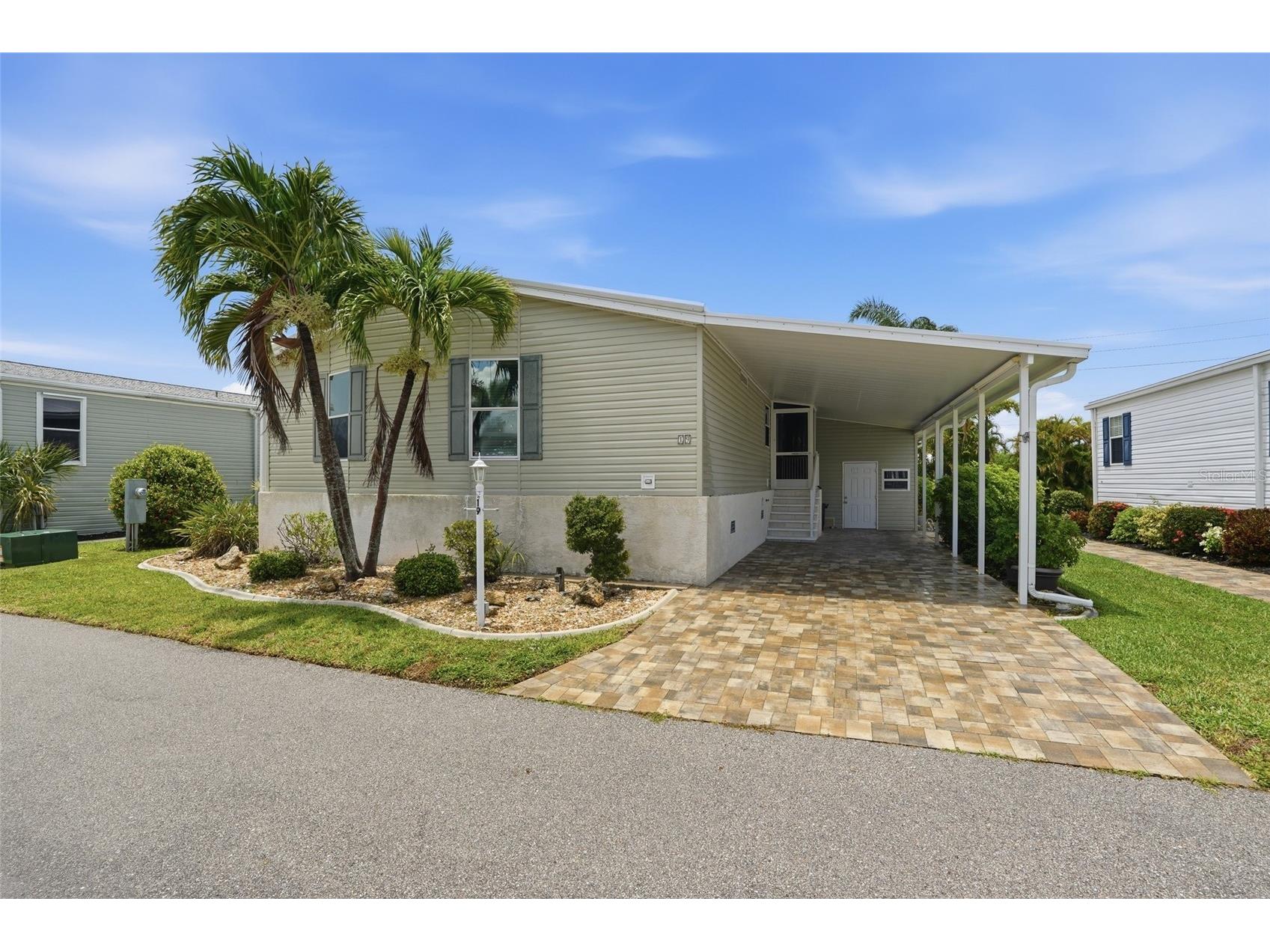 19 Holland Drive Punta Gorda FL 33950 C7526352 image1