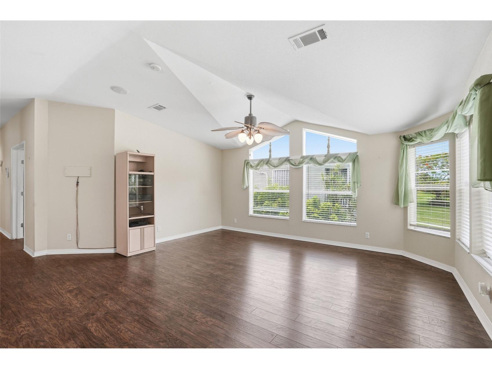 19 Holland Drive Punta Gorda FL 33950 C7526352 image10
