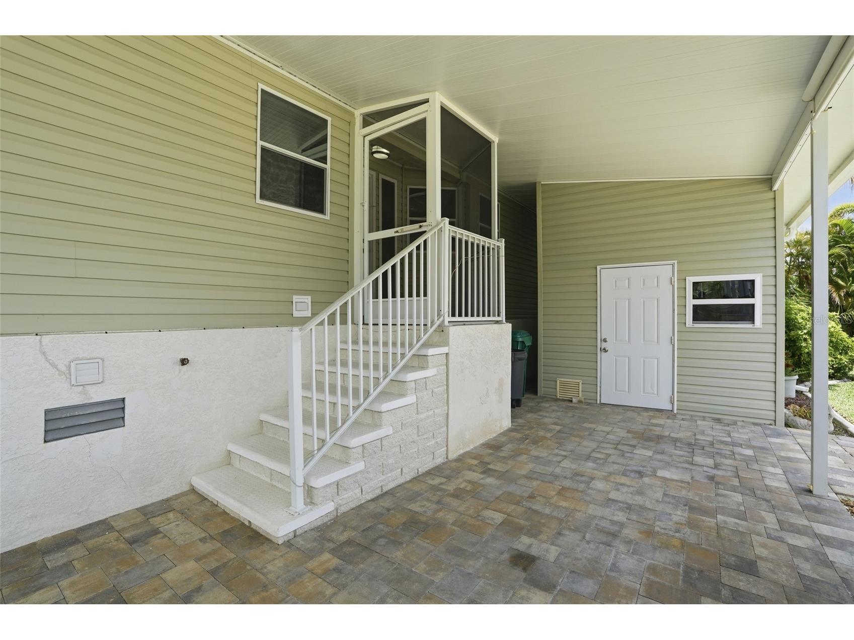 19 Holland Drive Punta Gorda FL 33950 C7526352 image3