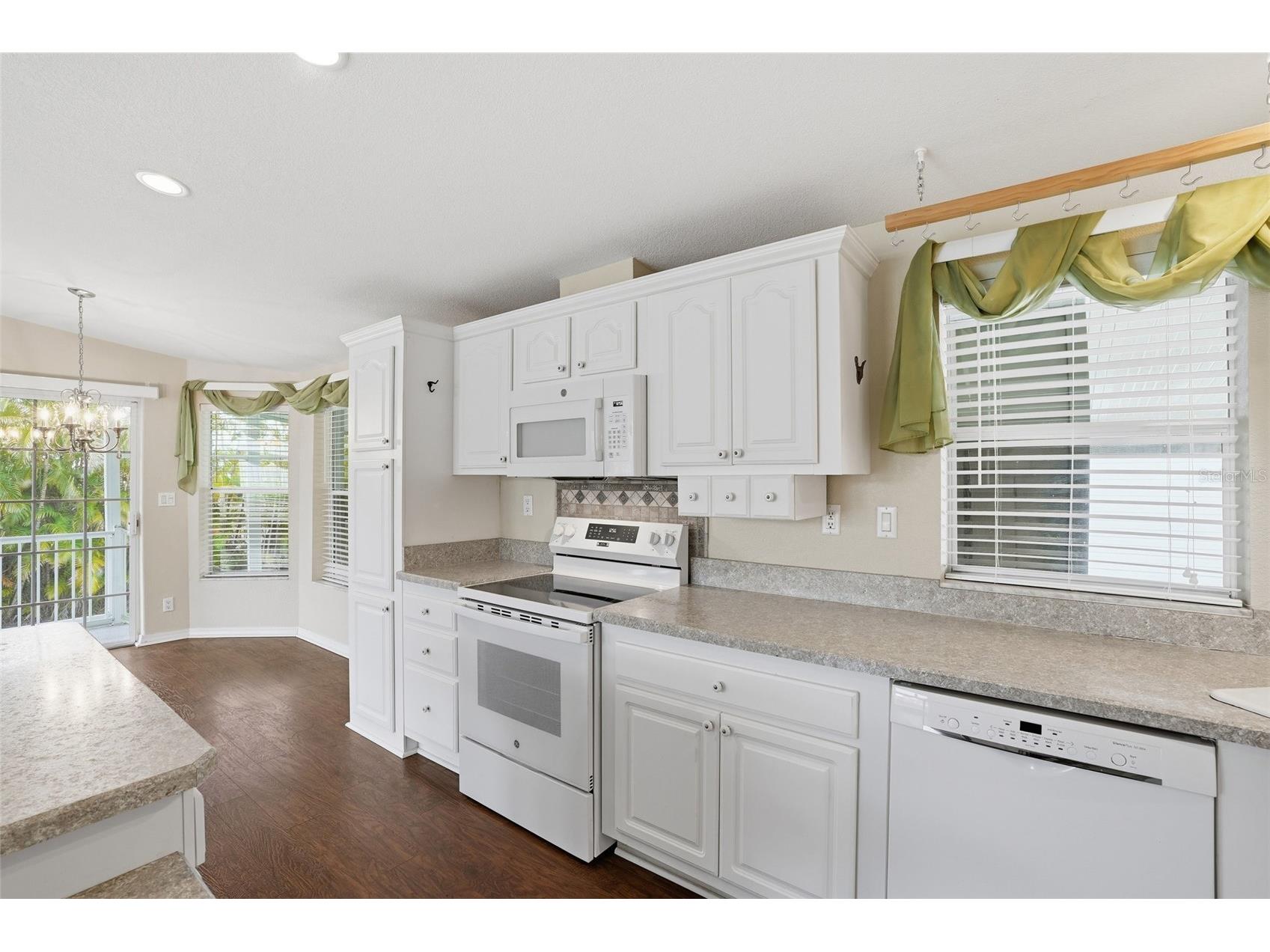 19 Holland Drive Punta Gorda FL 33950 C7526352 image5