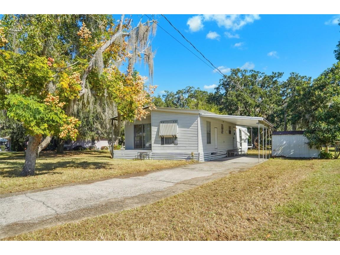 19 Mary Bell Landing Road Sebring FL 33876 - CANAL TO LAKE ISTOKPOGA TB8450499 image2