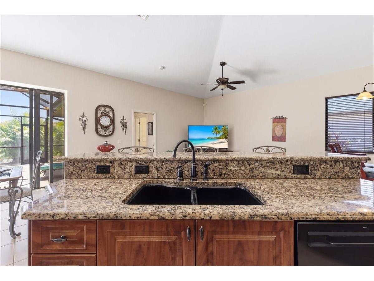 19 Medalist Way Rotonda West FL 33947 D6146841 image14