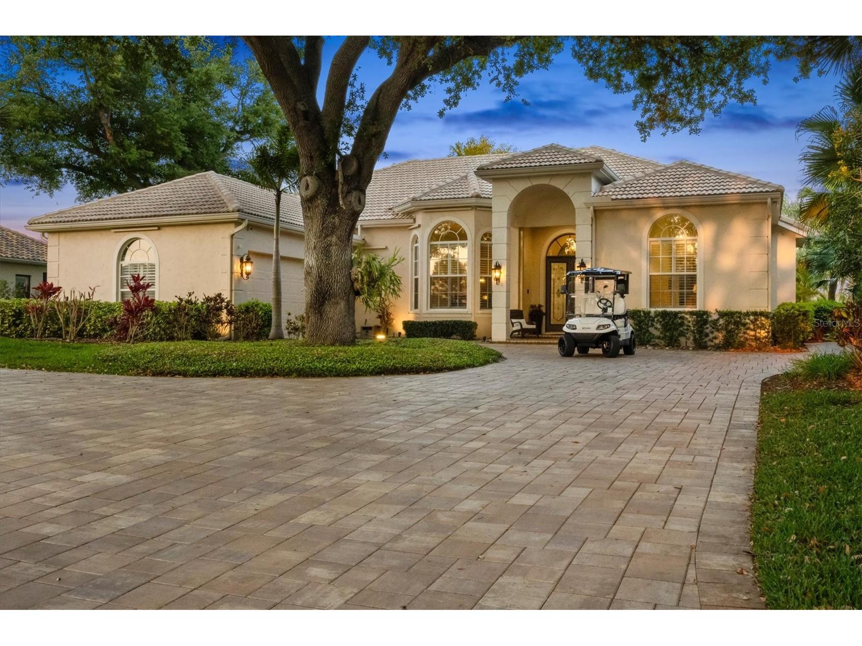 19 N Cayman Isles Boulevard Englewood FL 34223 A4687622 image1