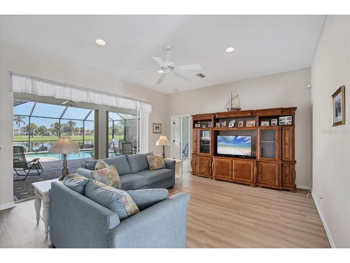 19 N Par View Road Rotonda West FL 33947 D6143360 image10