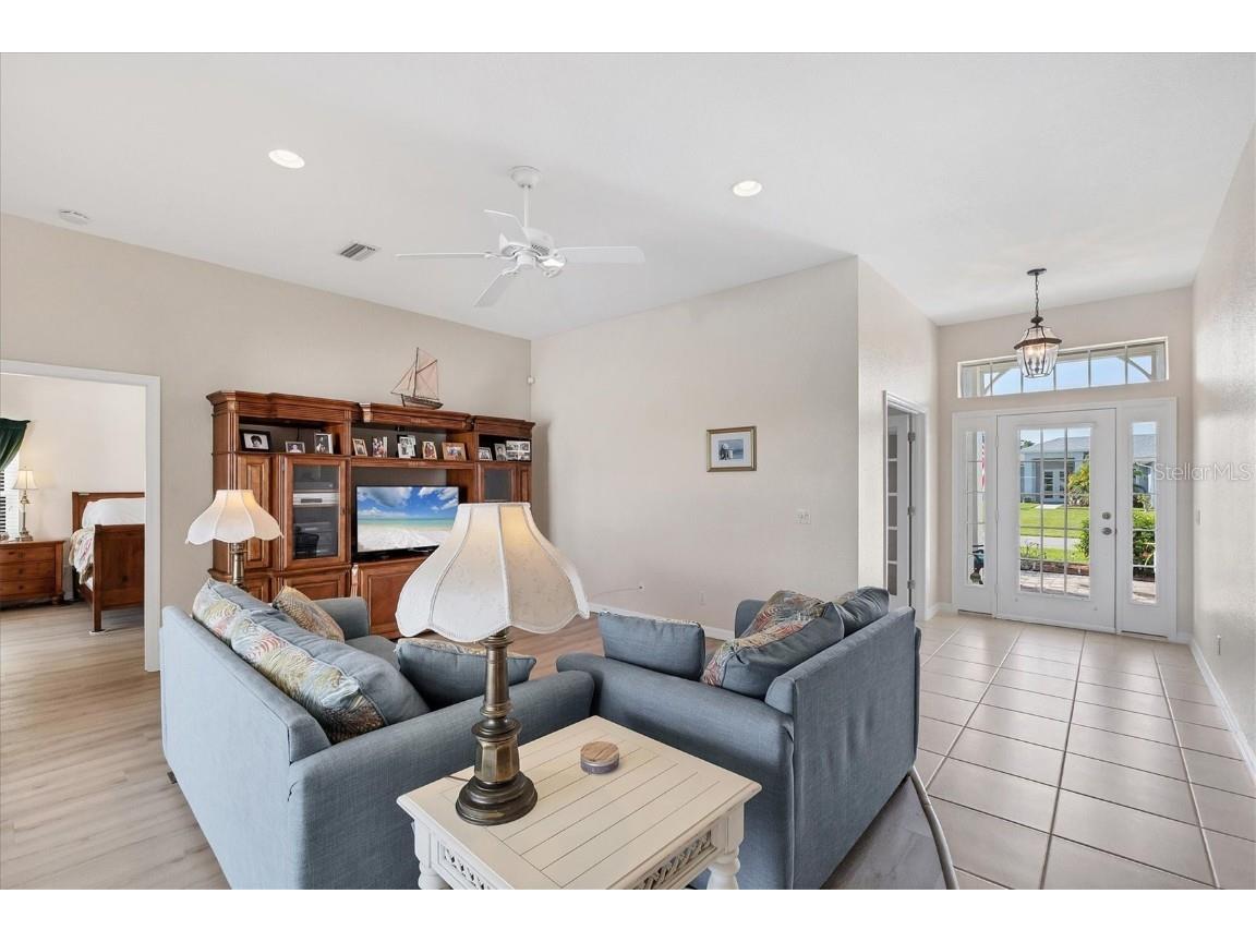 19 N Par View Road Rotonda West FL 33947 D6143360 image11