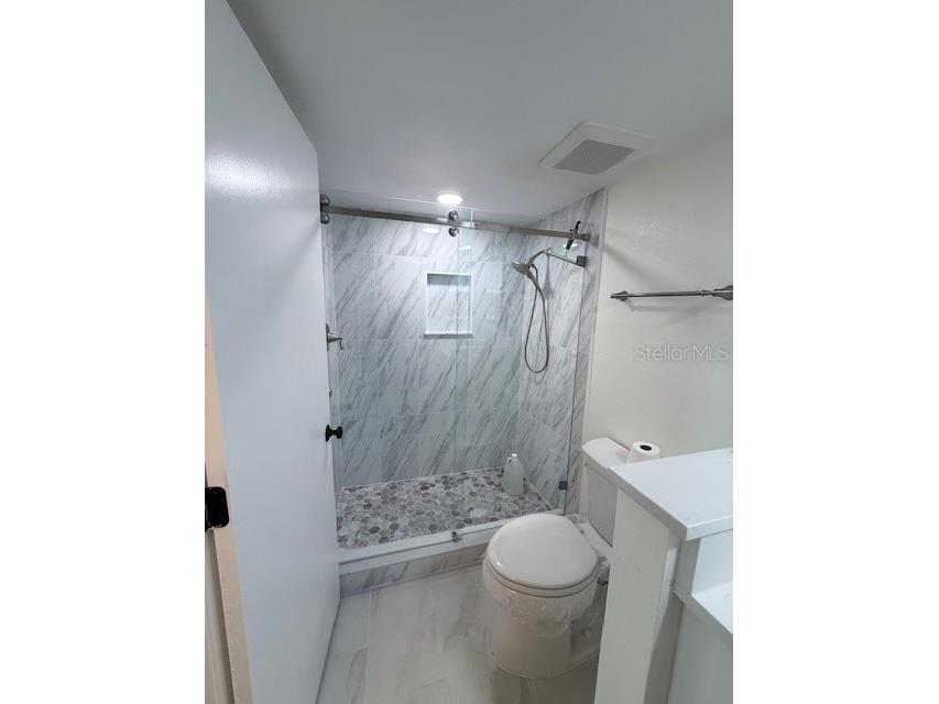19 Whispering Sands Drive #106 Sarasota FL 34242 A4675708 image15