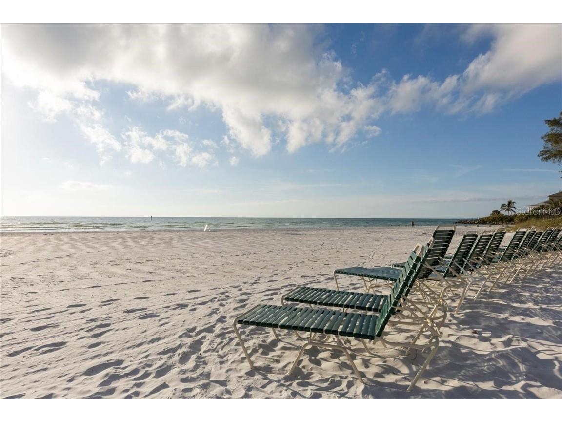 19 Whispering Sands Drive #106 Sarasota FL 34242 A4675708 image34