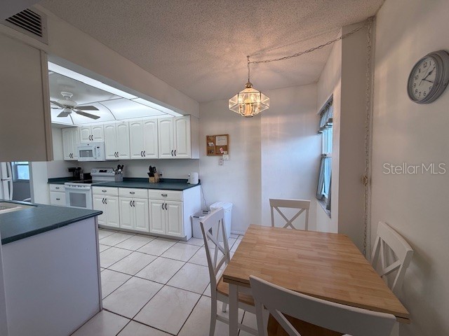 19 Whispering Sands Drive #106 Sarasota FL 34242 A4675708 image5