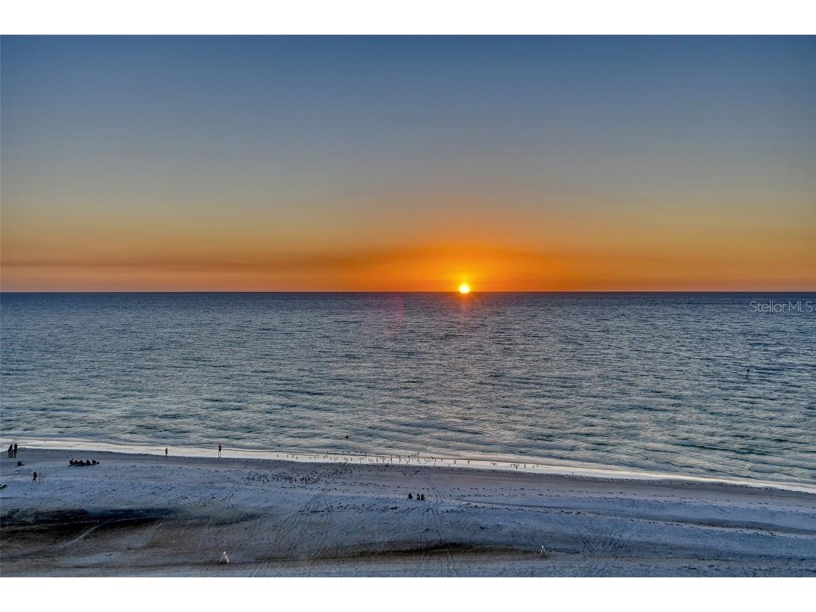 19 Whispering Sands Drive #1105 Sarasota FL 34242 - GULF OF AMERICA A4664923 image1