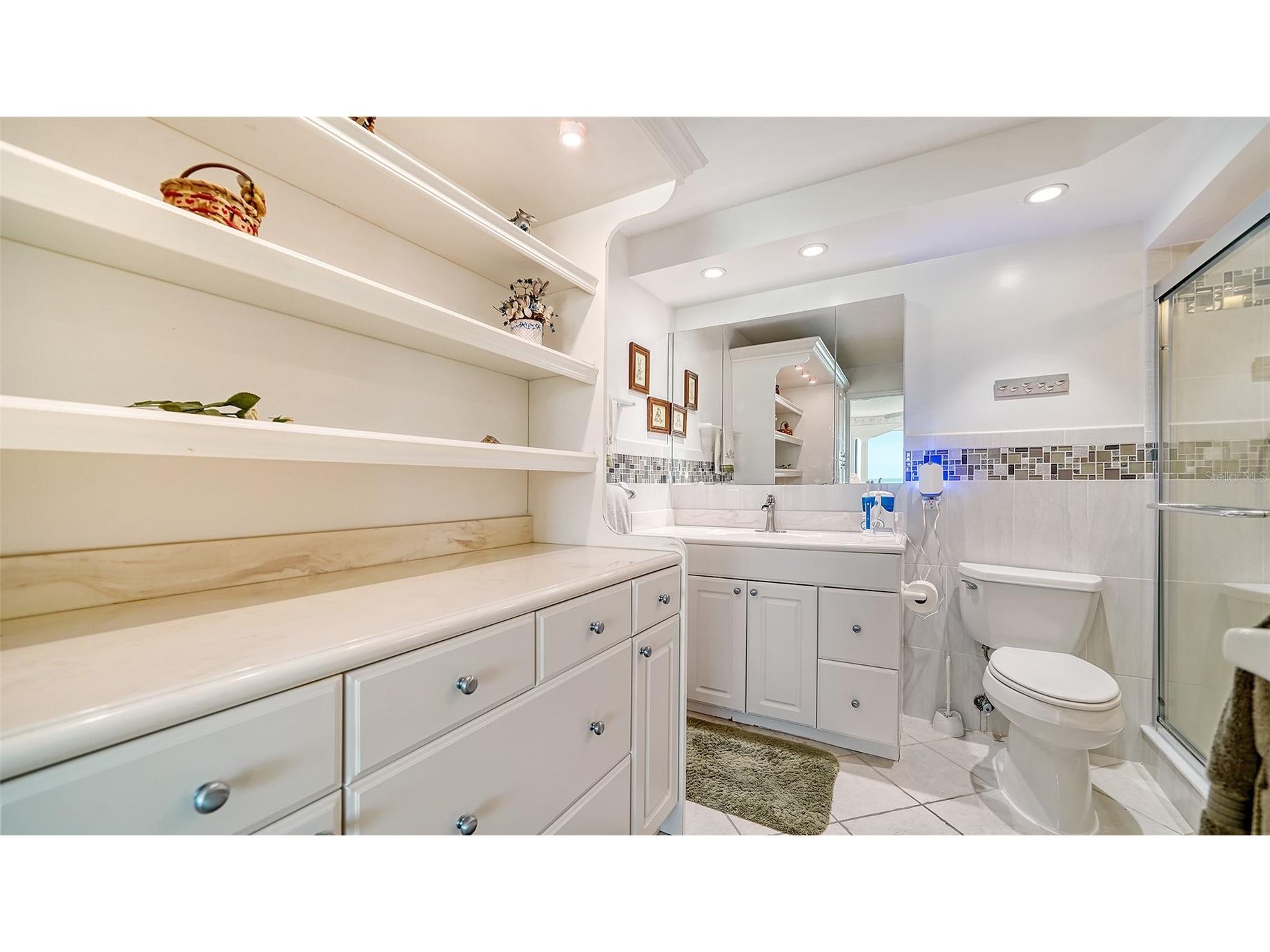 19 Whispering Sands Drive #201 Sarasota FL 34242 - GULF OF AMERICA A4679748 image25