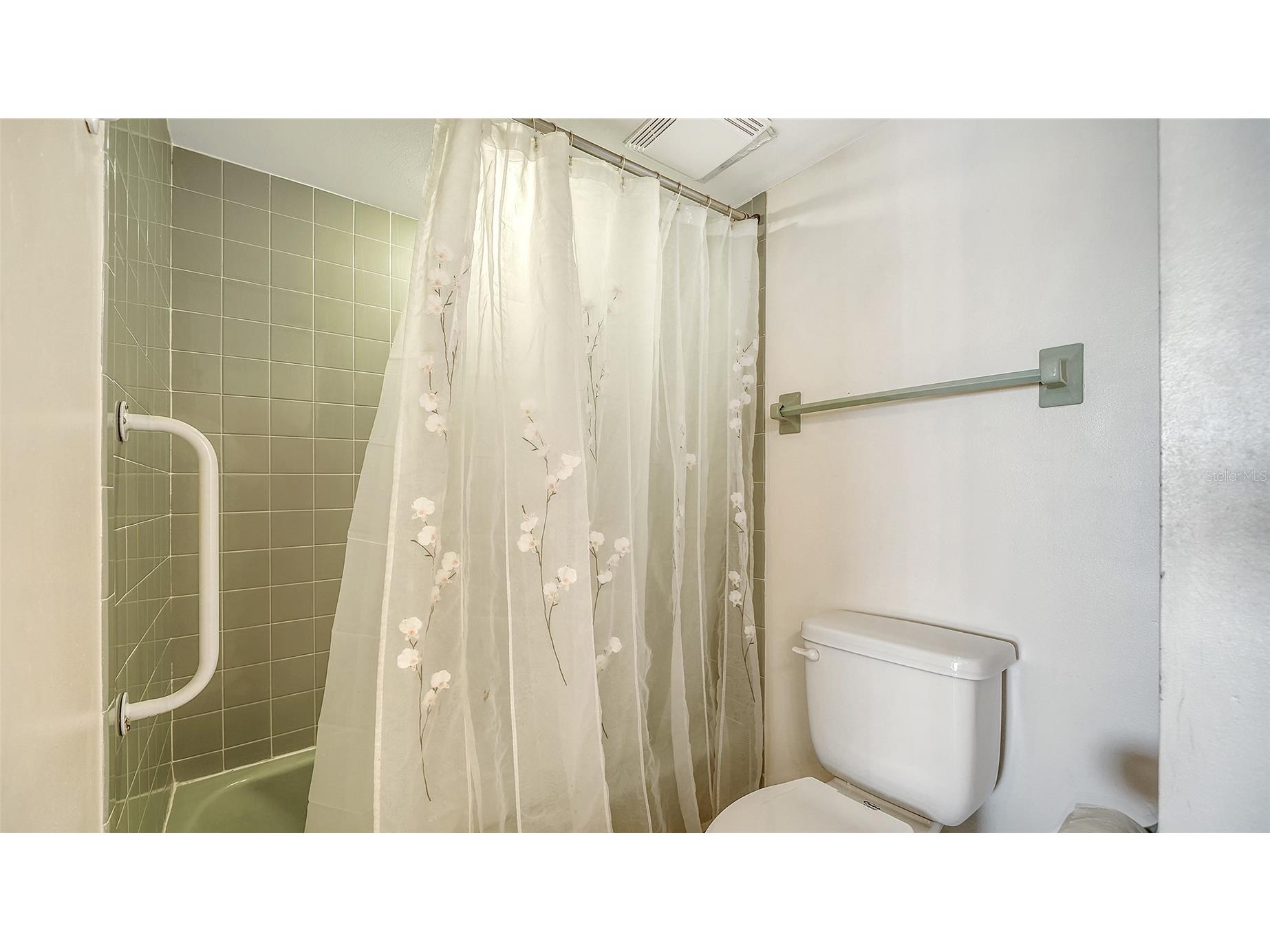 19 Whispering Sands Drive #204 Sarasota FL 34242 - GULF OF AMERICA A4681694 image32