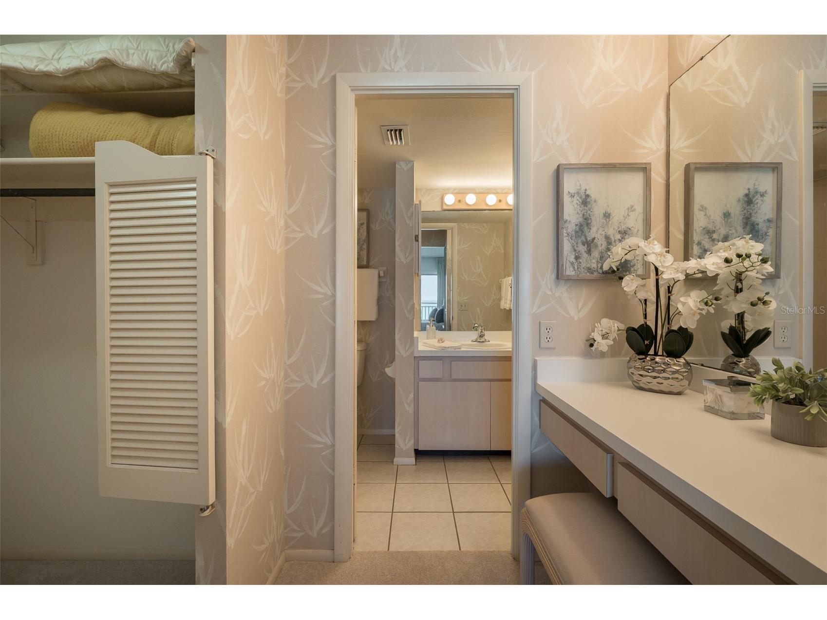 19 Whispering Sands Drive #604 Sarasota FL 34242 - GULF OF MEXICO A4698975 image17