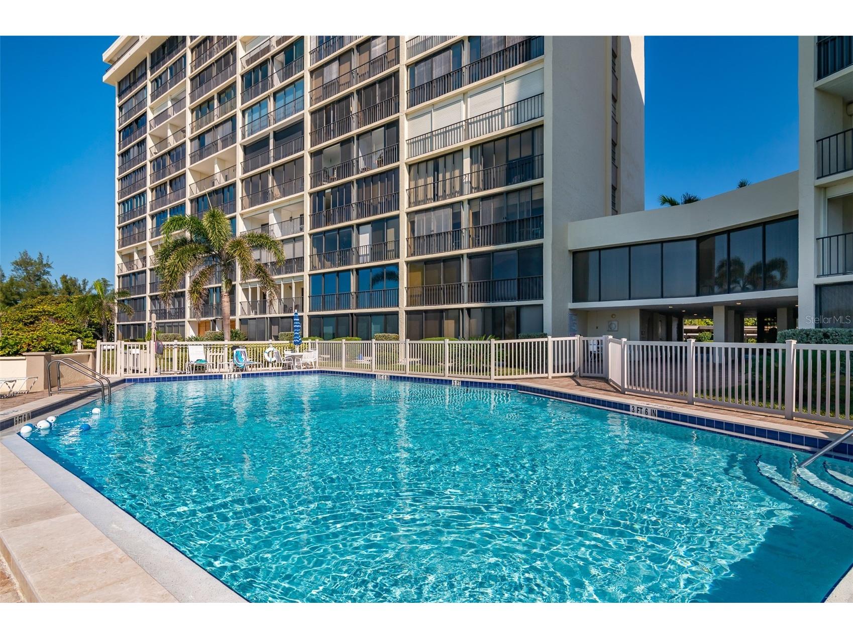 19 Whispering Sands Drive #604 Sarasota FL 34242 - GULF OF MEXICO A4698975 image3