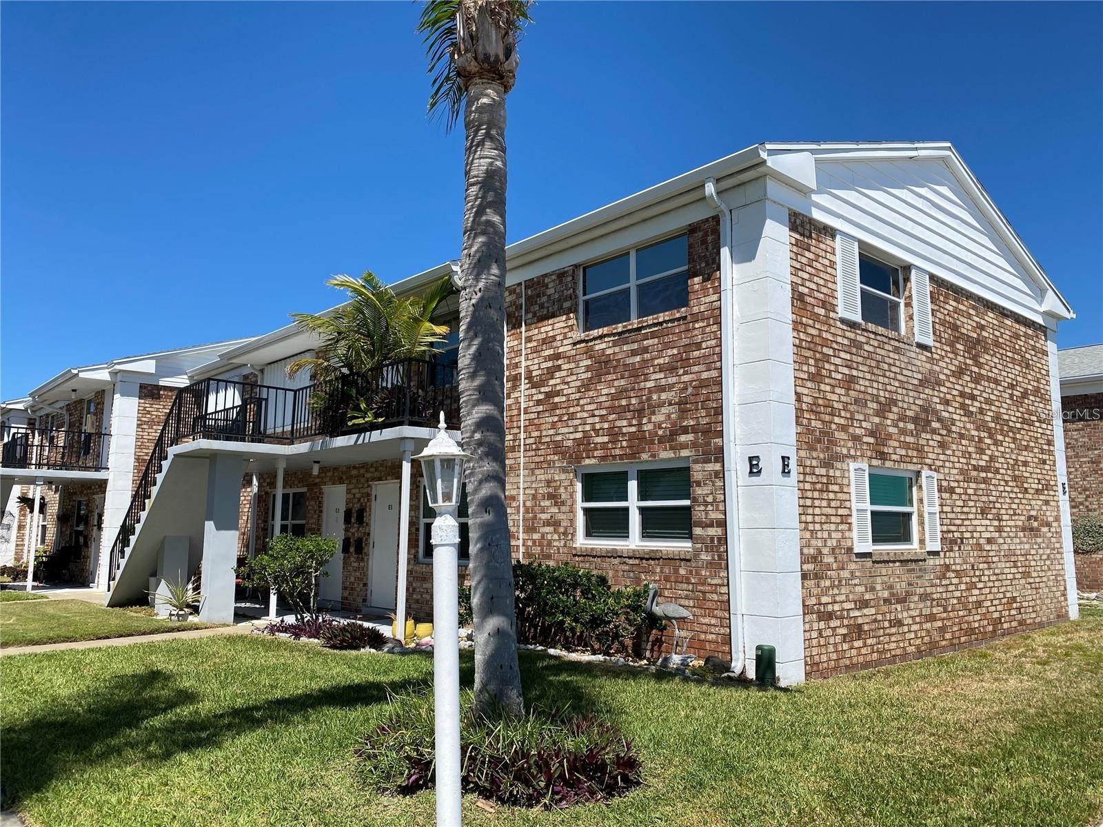 190 E Olmstead Drive #E-11 Titusville FL 32780 V4946198 image1