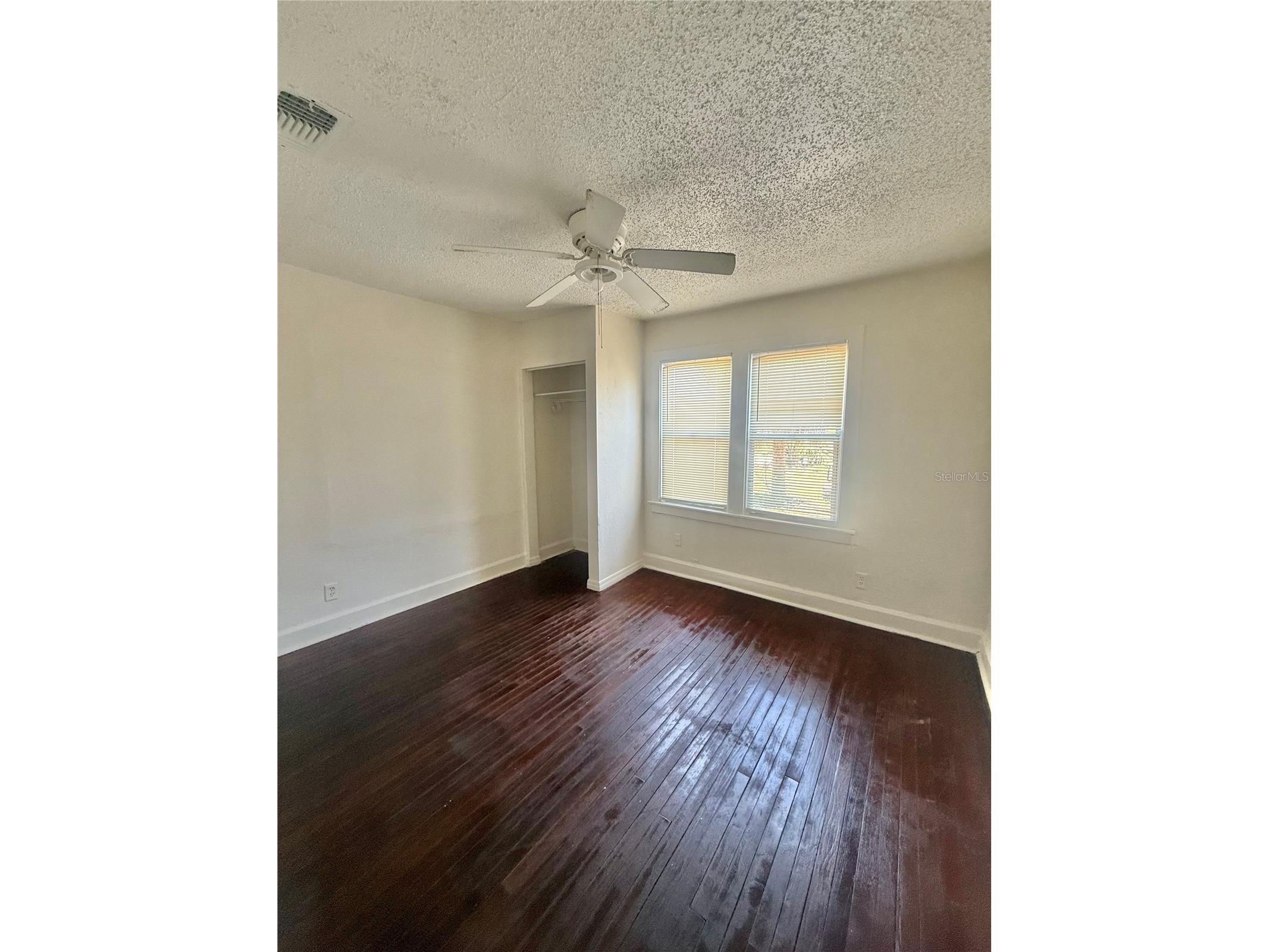 1900 19th Street S Saint Petersburg FL 33712 TB8516264 image5