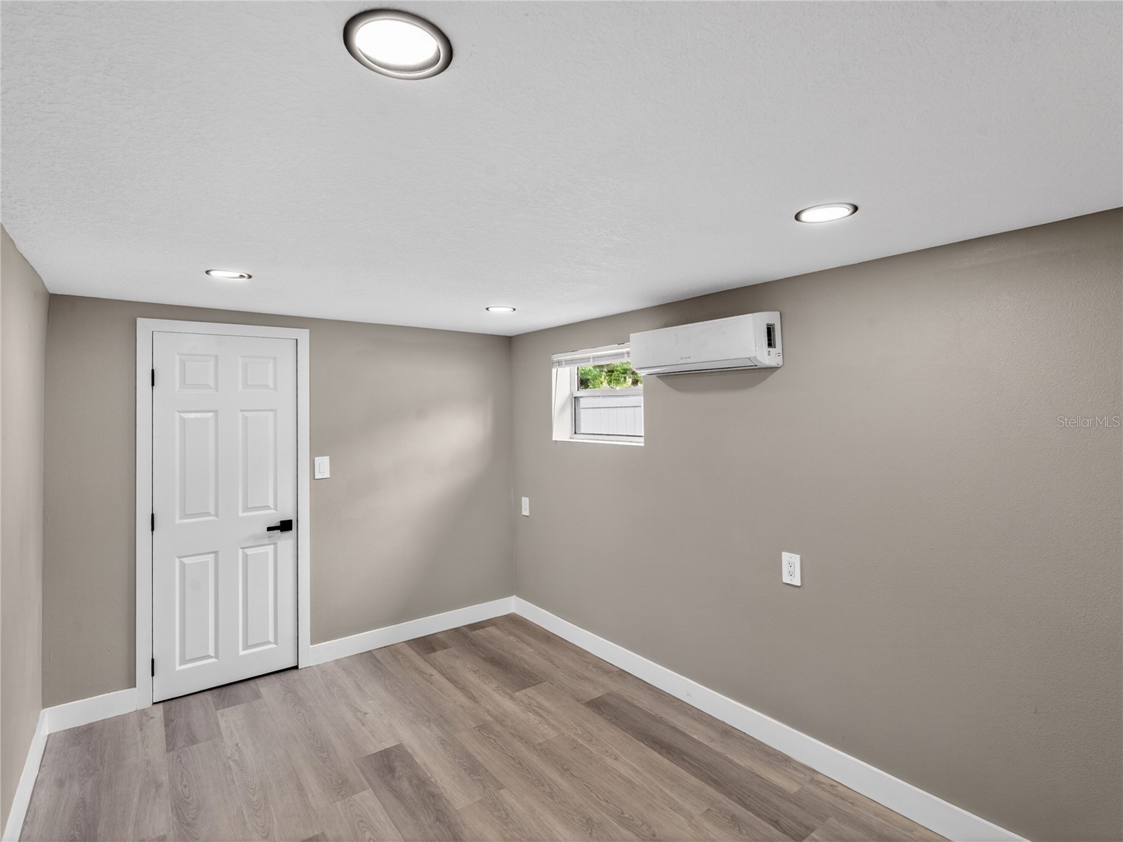1900 25th Street S Saint Petersburg FL 33712 TB8512888 image27