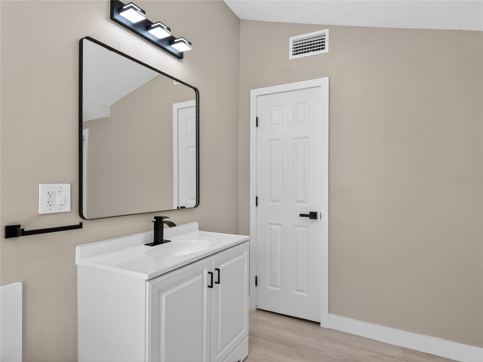 1900 25th Street S Saint Petersburg FL 33712 TB8512888 image36