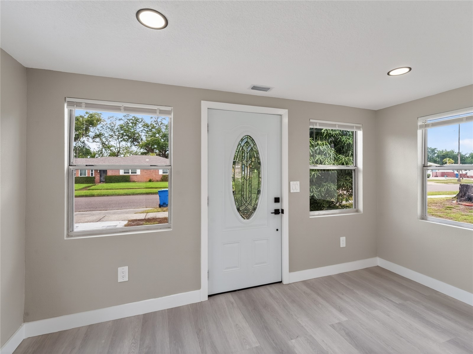 1900 25th Street S Saint Petersburg FL 33712 TB8512888 image6