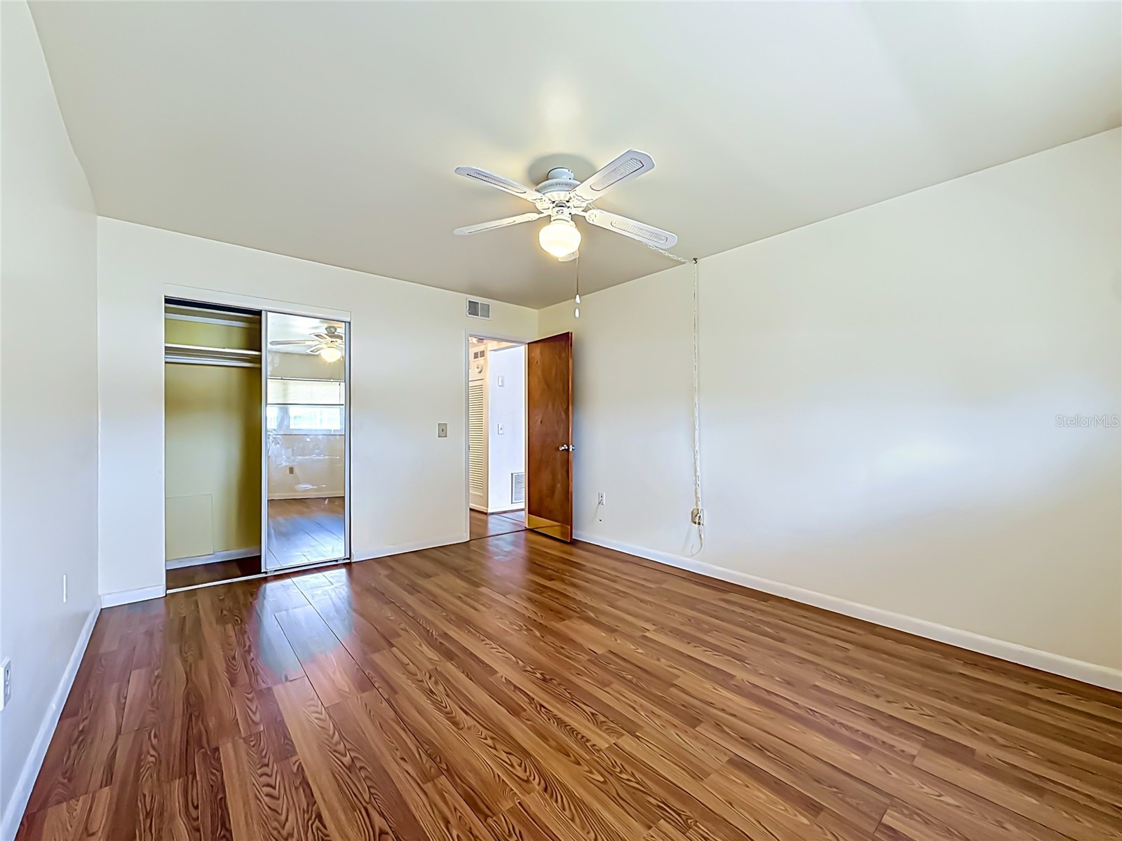 1900 59th Avenue N #106 Saint Petersburg FL 33714 TB8505736 image23