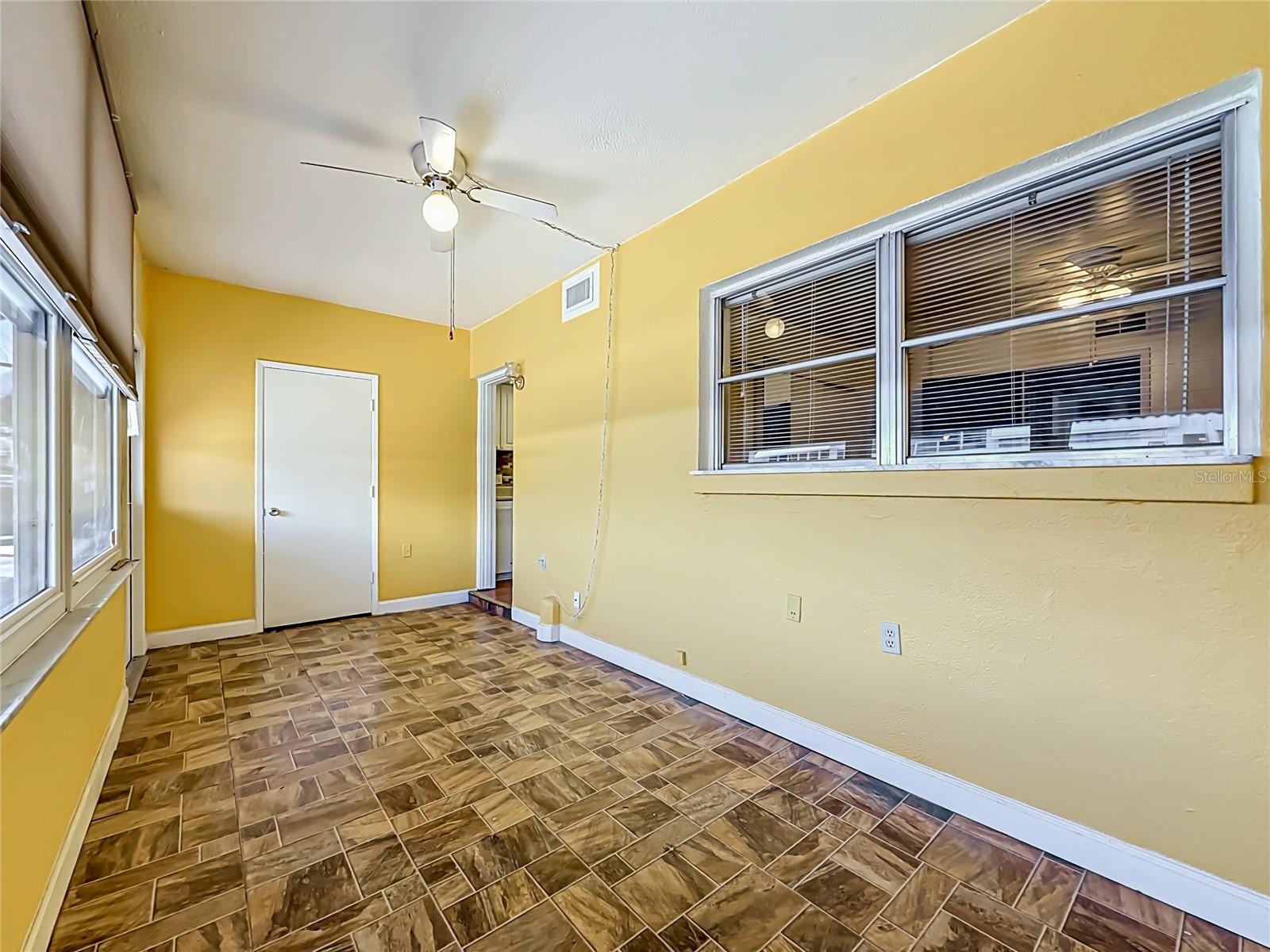 1900 59th Avenue N #106 Saint Petersburg FL 33714 TB8505736 image27