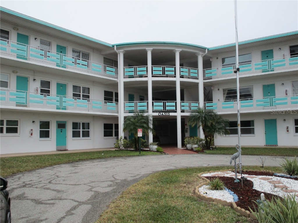 1900 59th Avenue N #212 Saint Petersburg FL 33714 - UATAN TB8342079 image1