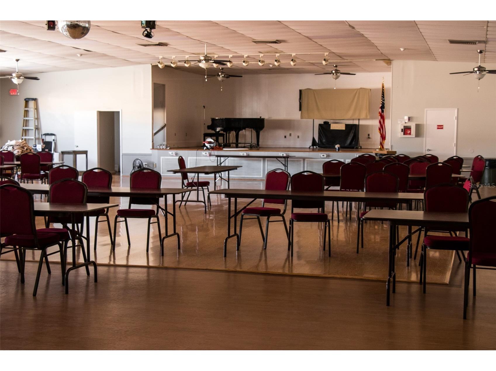 1900 59th Avenue N #305 Saint Petersburg FL 33714 - UATAN TB8463678 image40