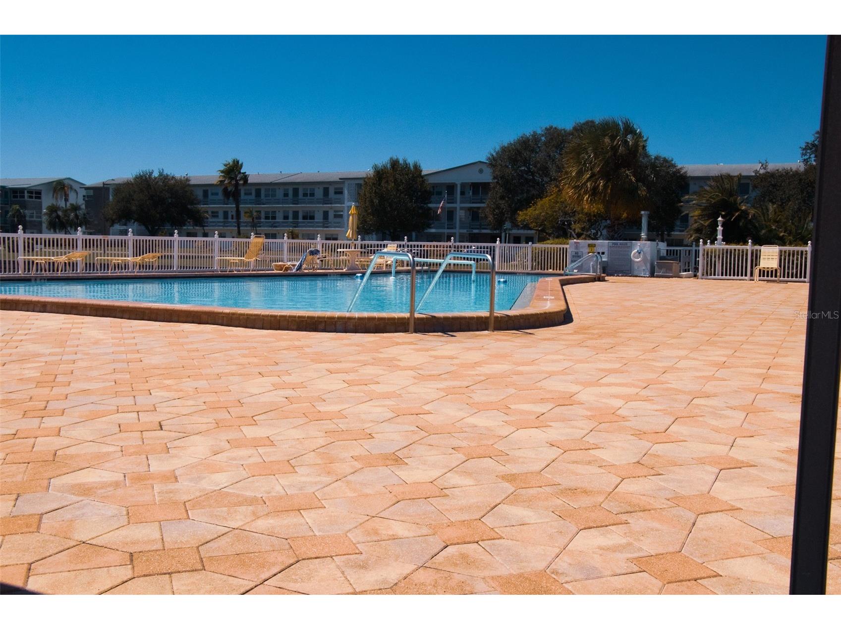 1900 59th Avenue N #305 Saint Petersburg FL 33714 - UATAN TB8463678 image44