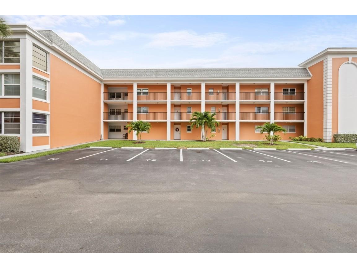 1900 68th Street N #103 Saint Petersburg FL 33710 U8247078 image1