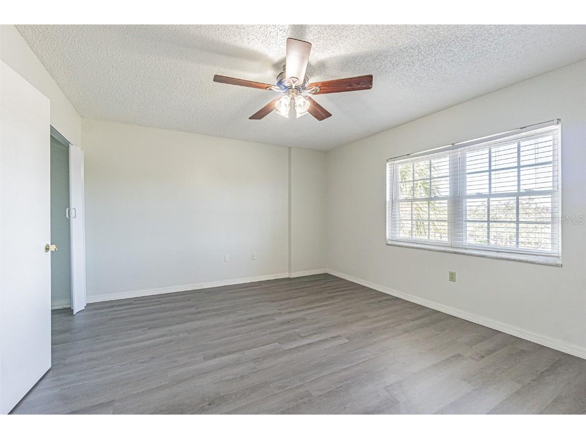 1900 68th Street N #301 Saint Petersburg FL 33710 TB8322399 image22