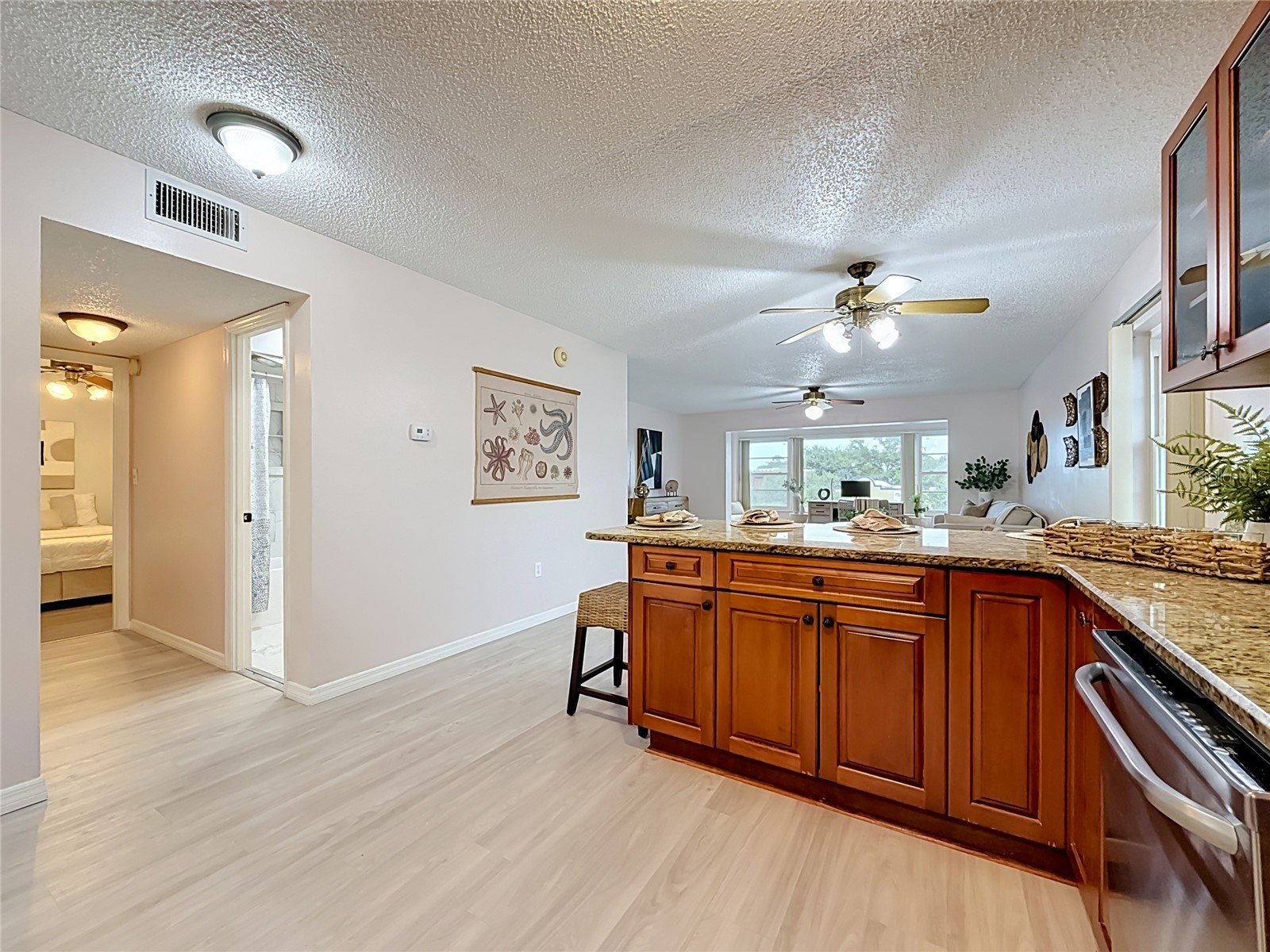 1900 68th Street N #301 Saint Petersburg FL 33710 TB8525318 image6