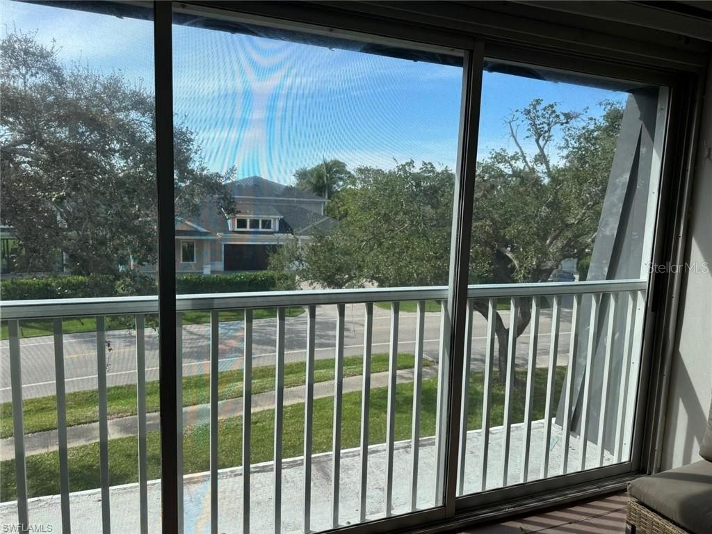 1900 Alamanda Drive #303 Naples FL 34102 C7513015 image8