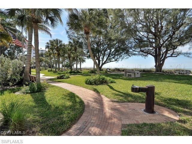 1900 Alamanda Drive #305 Naples FL 34102 C7513016 image14