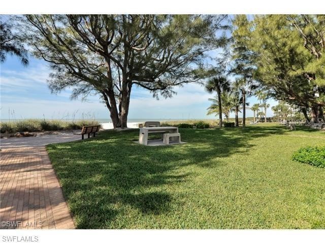 1900 Alamanda Drive #305 Naples FL 34102 C7513016 image15