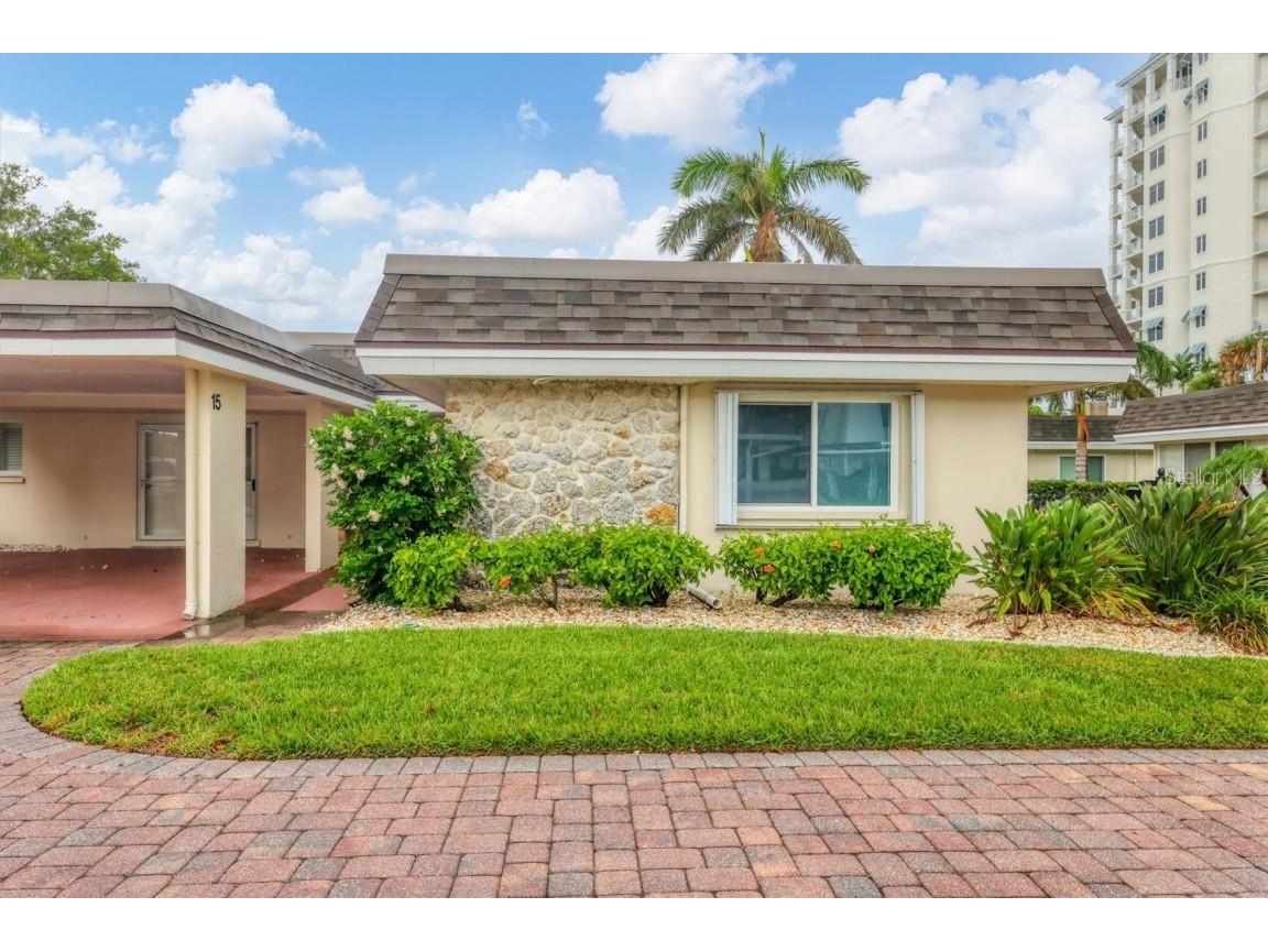 1900 Benjamin Franklin Drive #V-15 Sarasota FL 34236 A4621429 image2