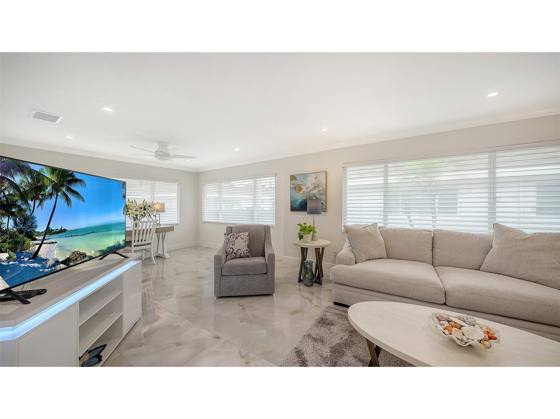 1900 Benjamin Franklin Drive #V11 Sarasota FL 34236 - GULF OF MEXICO A4696174 image18