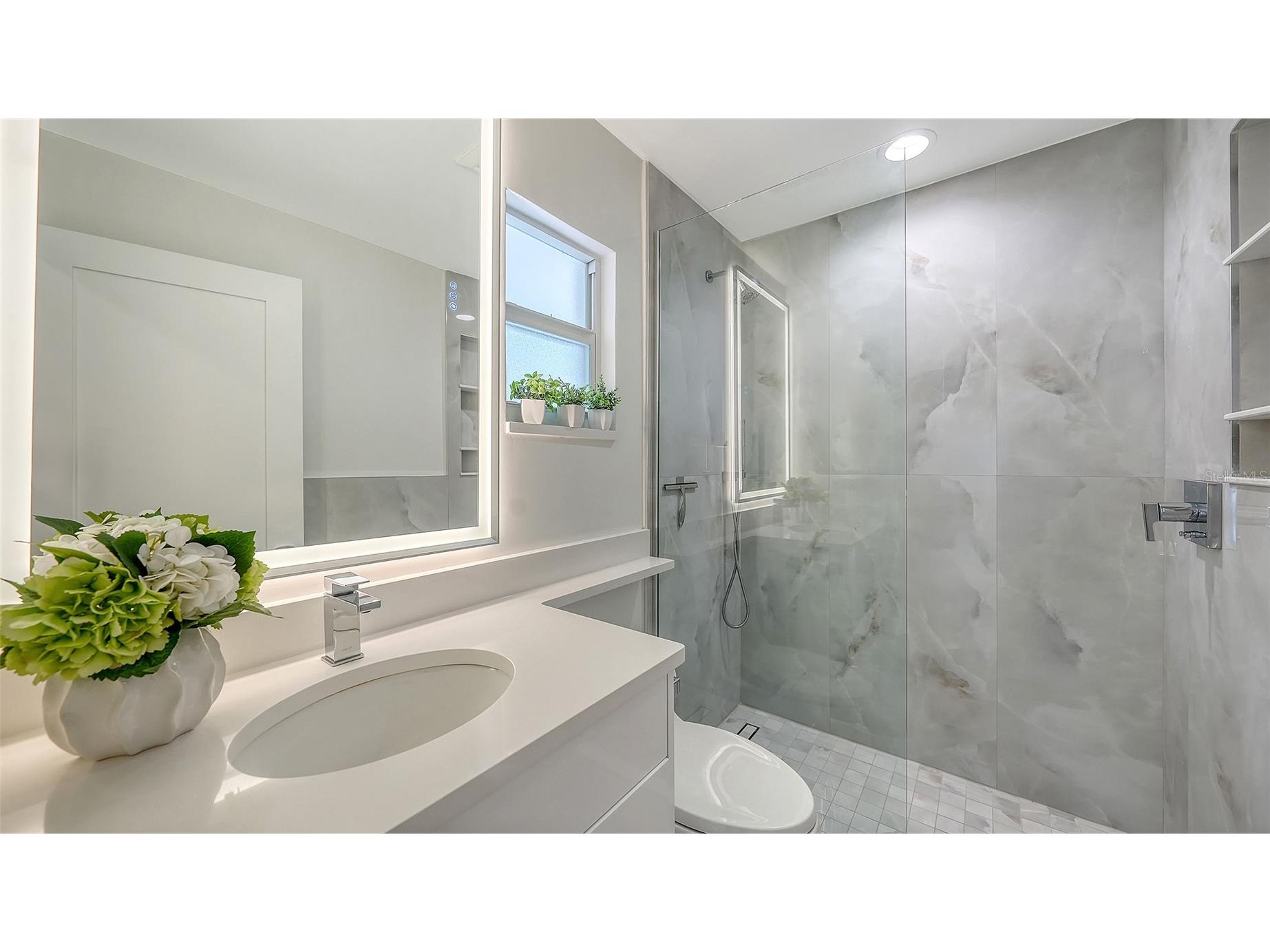 1900 Benjamin Franklin Drive #V11 Sarasota FL 34236 - GULF OF MEXICO A4696174 image26